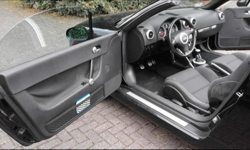 Gebraucht Audi TT Roadster 150 PS (110 kW) 2002 Schwarz Cabrio