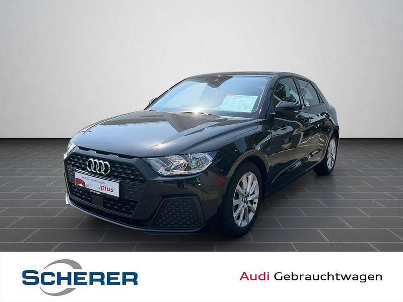 Mythosschwarz metallic Gebraucht 2020 Audi A1 Sportback Design Kleinwagen | 24.490 € (Etwas zu teuer) - Bild 1/4