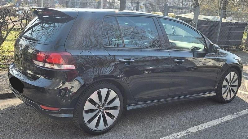 Gebraucht VW Golf VI Highline 122 PS (89 kW) 2010 Schwarz Kleinwagen