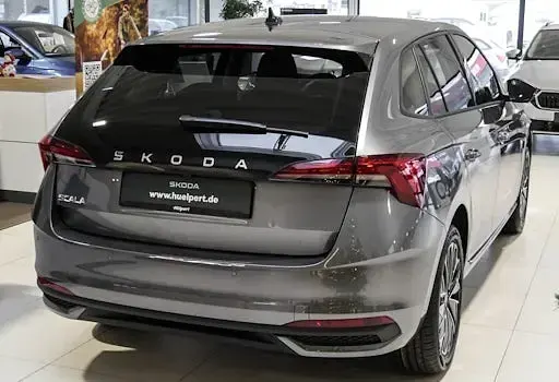 Gebraucht Skoda Scala Drive 116 PS (85 kW) 2025 Graphitegrau metallic Kleinwagen
