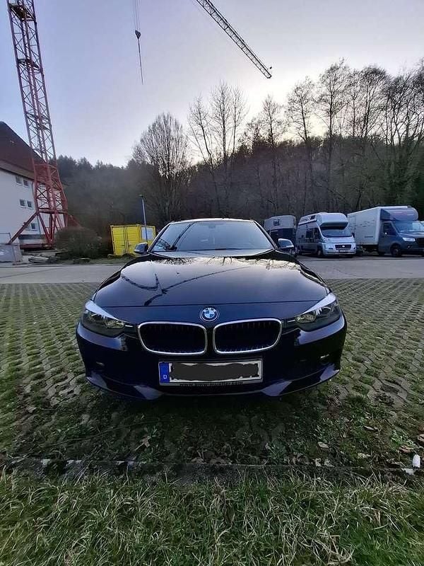Gebraucht BMW 320 184 PS (135 kW) 2014 Limousine