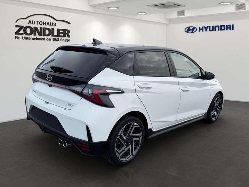 Neu Hyundai i20 N Line 101 PS (74 kW) 2025 Atlas white/ phantom black / s Limousine