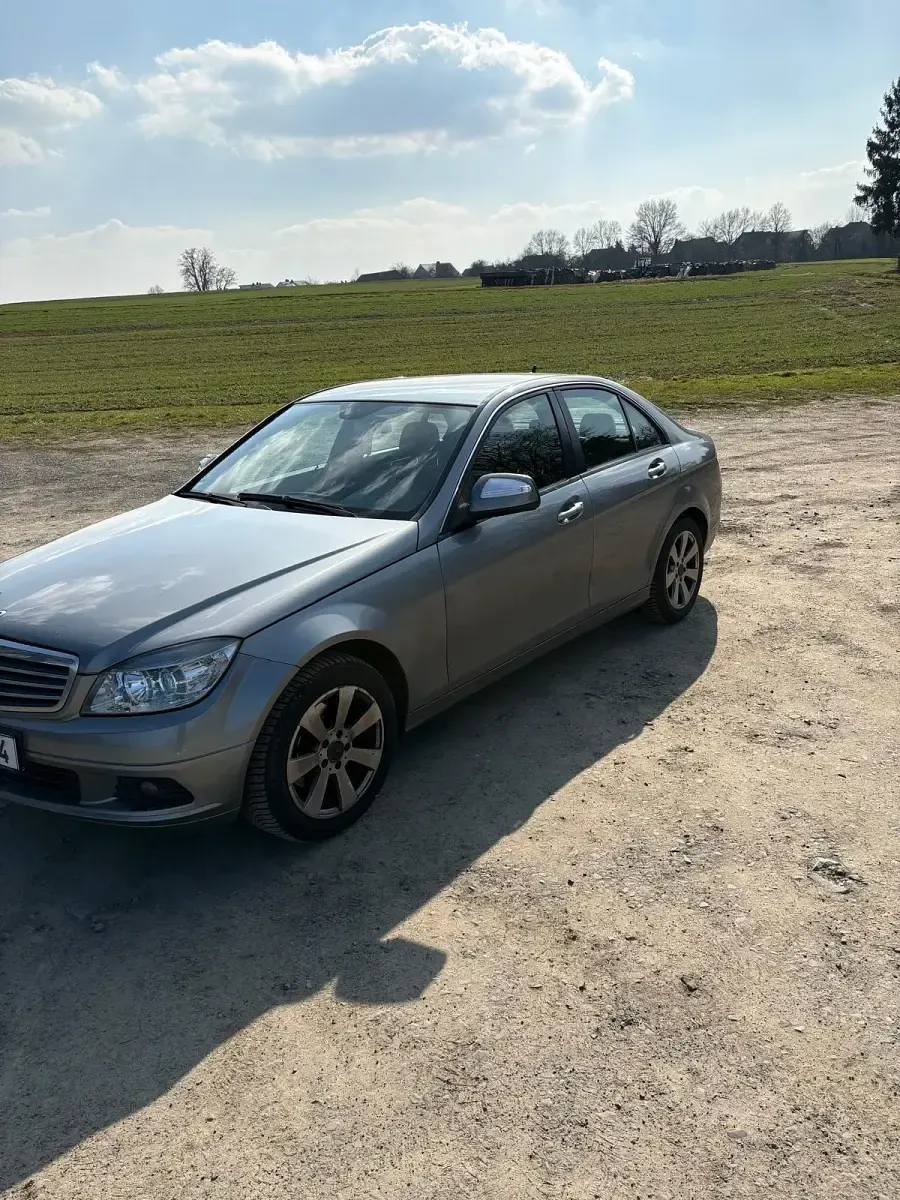 Gebraucht Mercedes C200 184 PS (135 kW) 2007 Silber Limousine