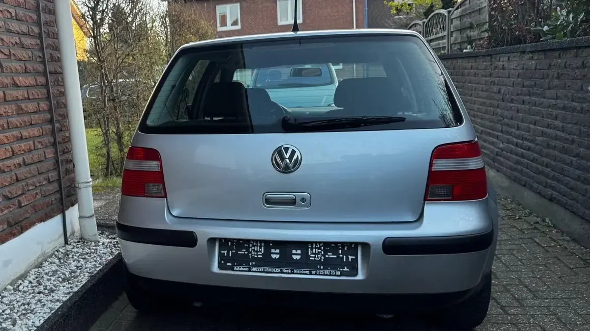 Gebraucht VW Golf IV 75 PS (55 kW) 2003 Silber Limousine