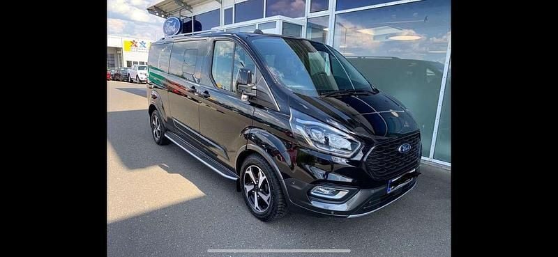Schwarz Gebraucht 2022 Ford Tourneo Custom Active Van | 39.999 € (Fairer Preis) - Bild 1/4