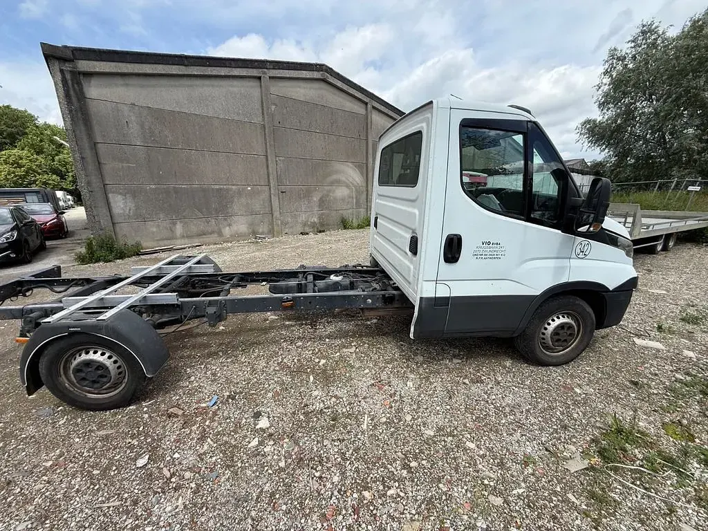 Gebraucht Iveco Daily 116 PS (85 kW) 2019 Weiß