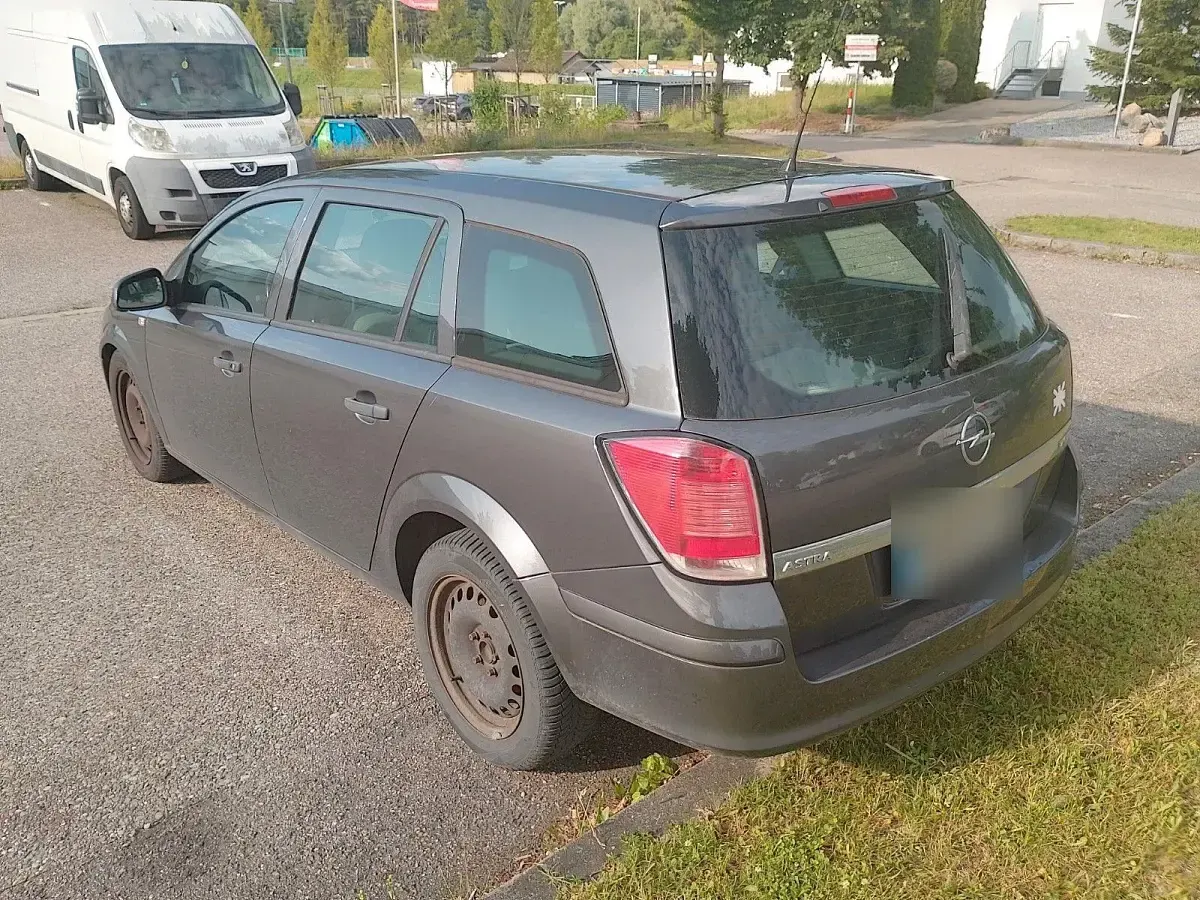 Occasion Opel Astra Edition 110 ch (80 kW) 2009 Gris Berline
