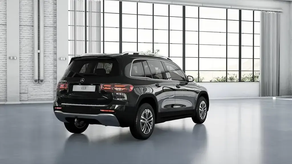 Gebraucht Mercedes GLB200 150 PS (110 kW) 2026 Schwarz SUV