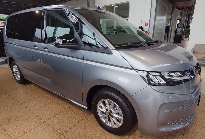 Silber Neu 2025 VW Multivan Basis Van | 51.590 € (Guter Preis) - Bild 1/4