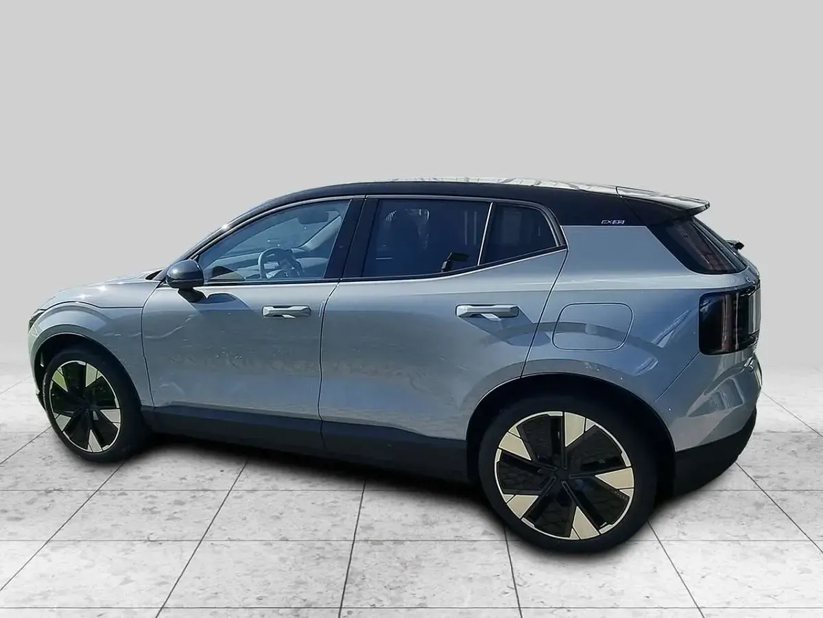 Gebraucht Volvo EX30 Plus 314 kW (428 PS) 2025 Onyx black SUV