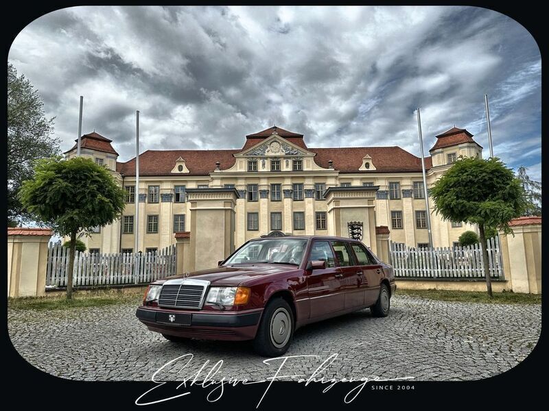 Second-hand Mercedes E250 94 CP (69 kW) 1990 Roșu Berlinǎ