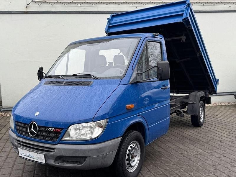 Blau Gebraucht 2006 Mercedes Sprinter | 10.985 € (Teuer) - Bild 1/4