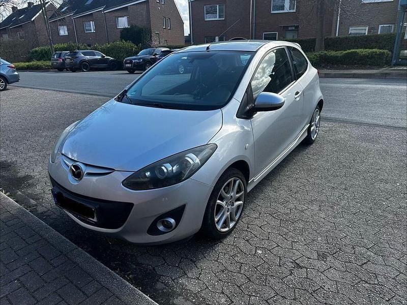 Gebraucht Mazda 2 102 PS (75 kW) 2011 Grau Kleinwagen