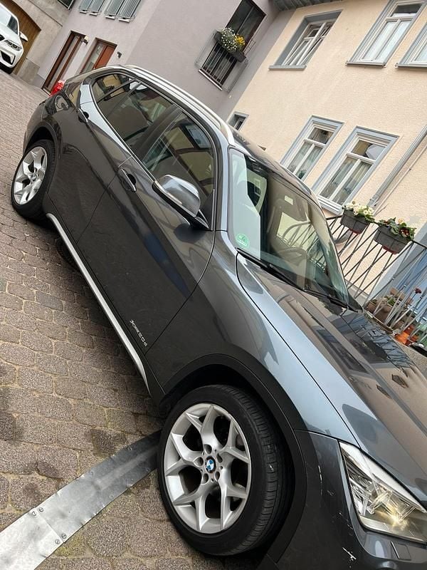 Second-hand BMW X1 xLine 184 CP (135 kW) 2012 Gri SUV