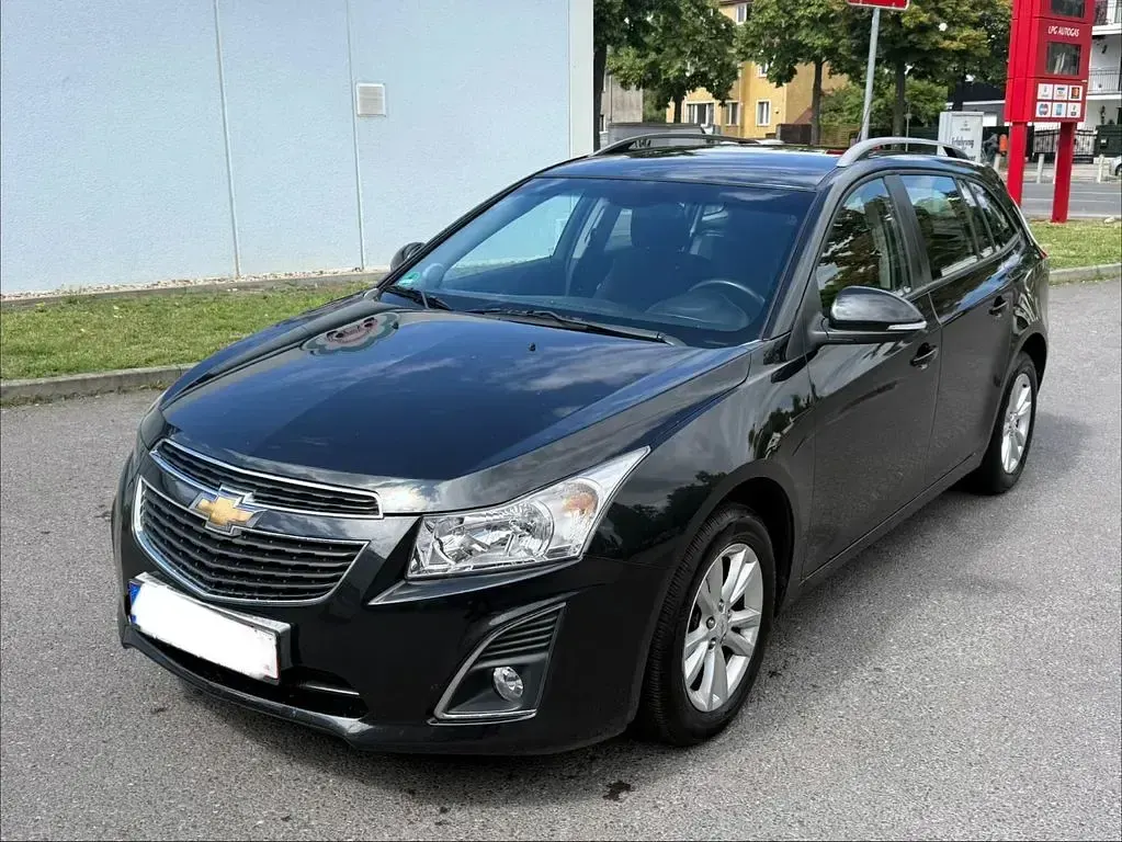Gebraucht Chevrolet Cruze 117 PS (86 kW) 2014 Schwarz Kombi