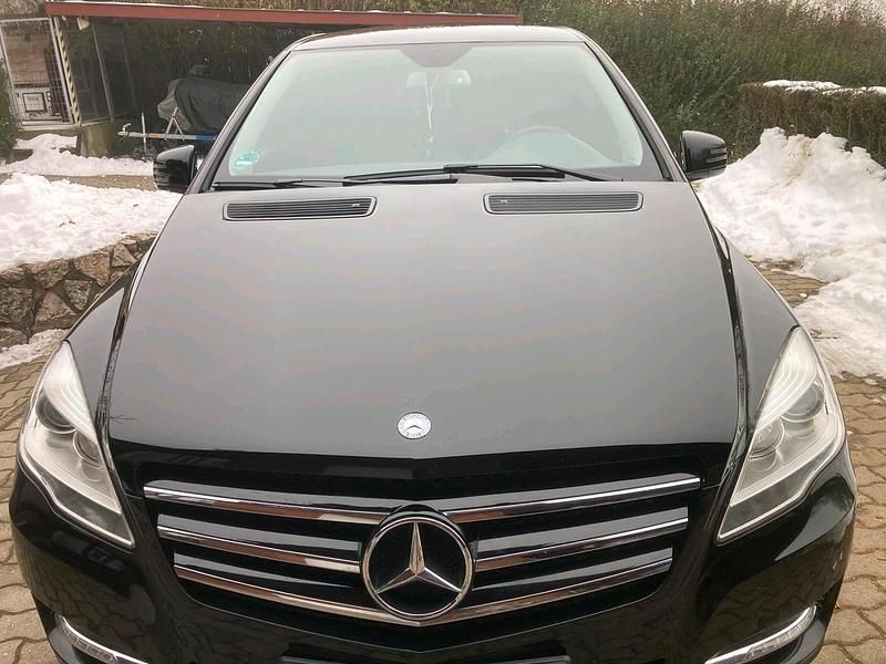 Gebraucht Mercedes R300 190 PS (139 kW) 2012 Schwarz Van / Kleinbus