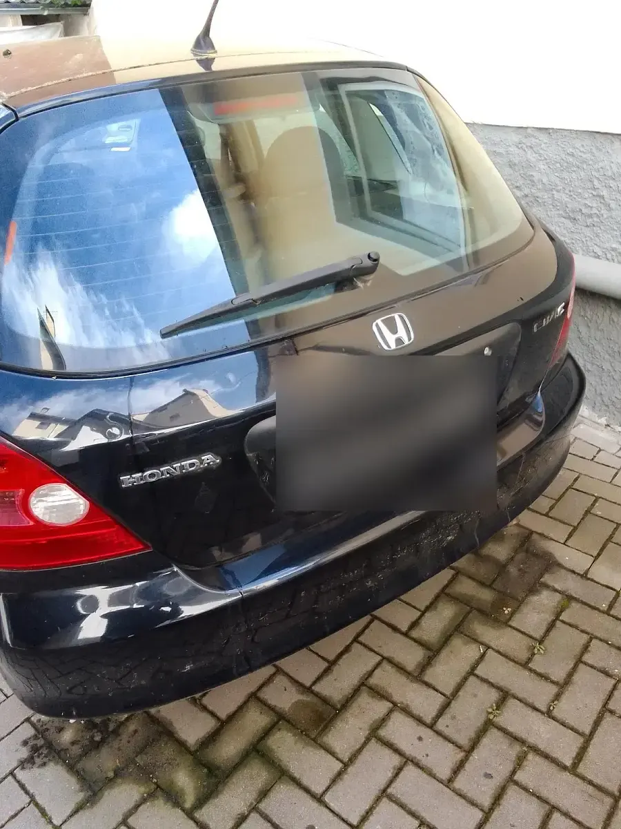 Käytetty Honda Civic 90 HP (66 kW) 2003 Musta Sedan
