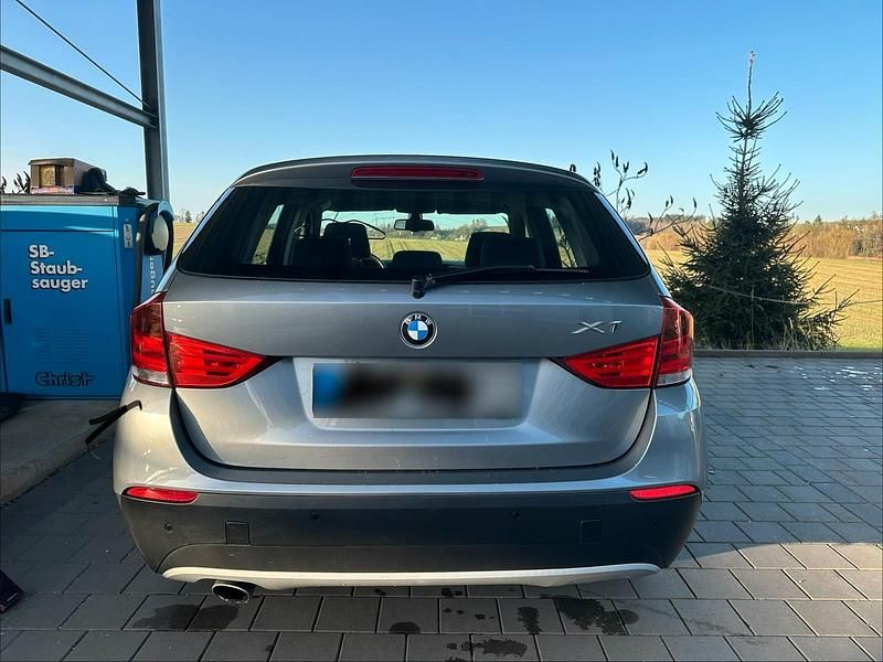 Gebraucht BMW X1 150 PS (110 kW) 2010 Grau SUV
