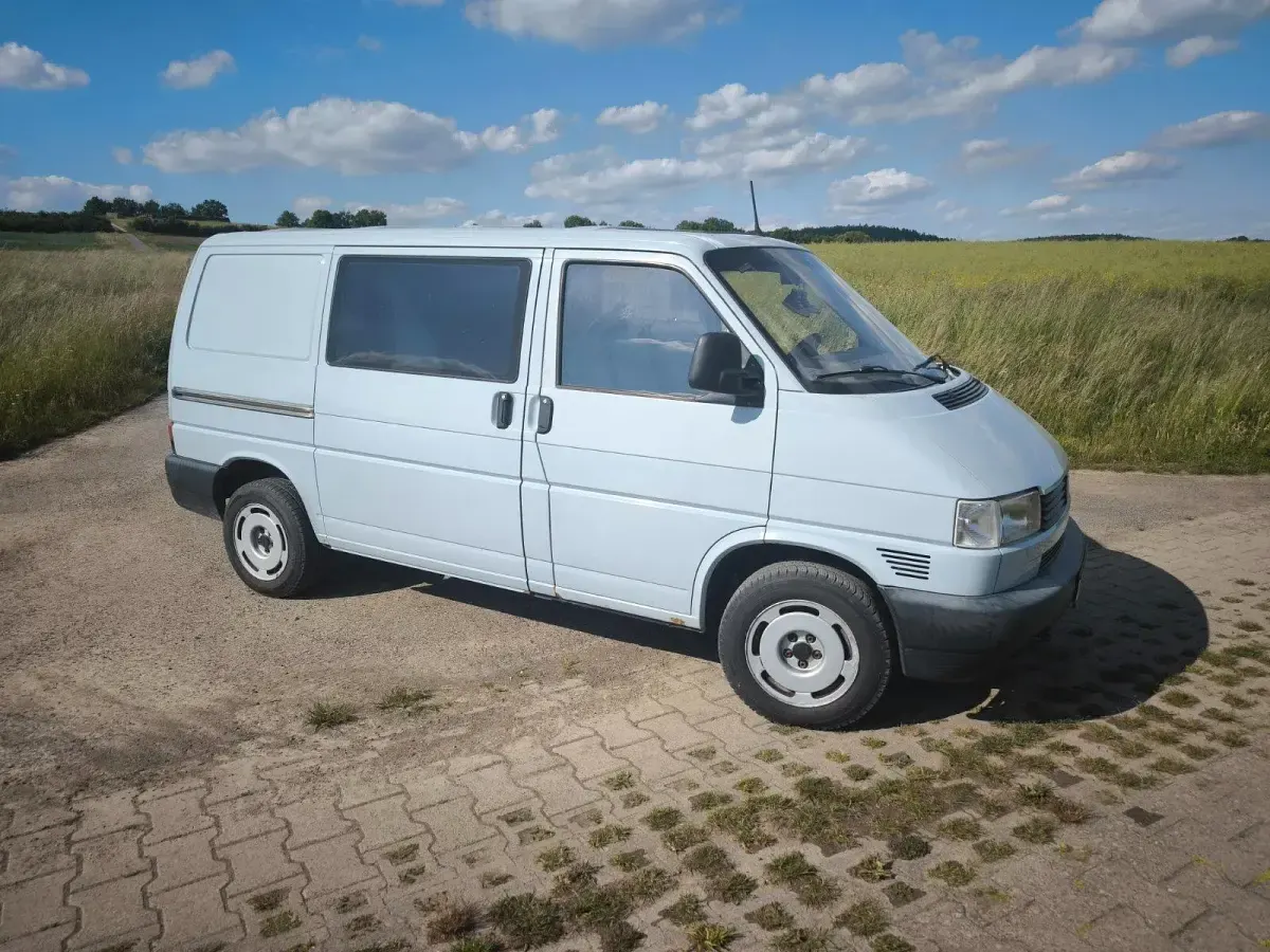 Gebraucht VW T4 102 PS (75 kW) 1999 Blau Van