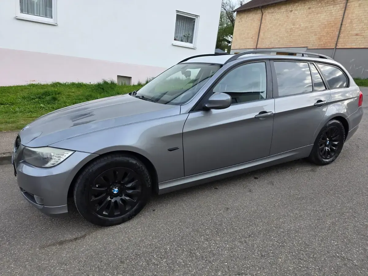 Używany BMW 320 177 KM (130 kW) 2009 Szary Kombi