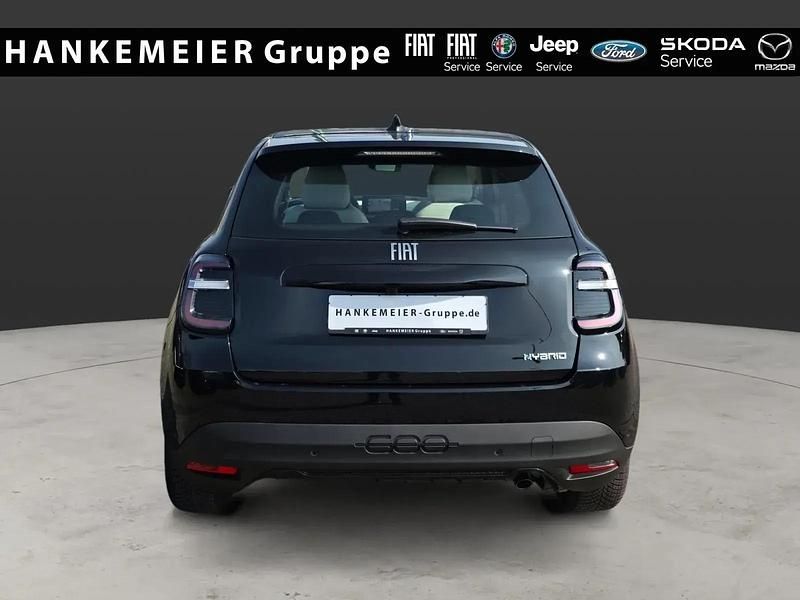 Neu Fiat 600 Business 81 PS (59 kW) 2026 Schwarz SUV