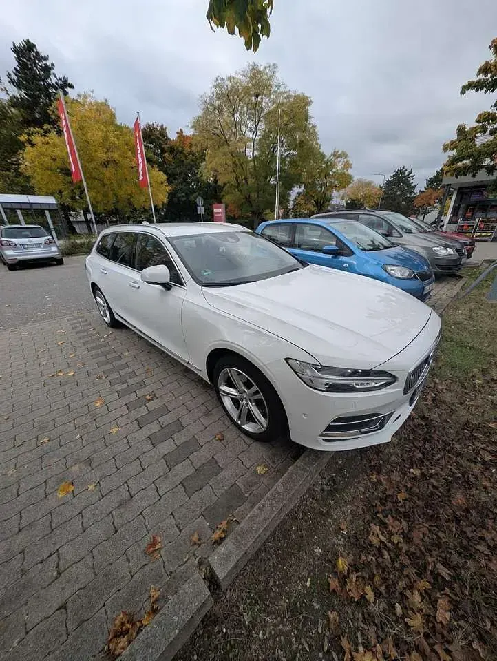 Gebraucht Volvo V90 Inscription 190 PS (139 kW) 2017 Weiß Kombi