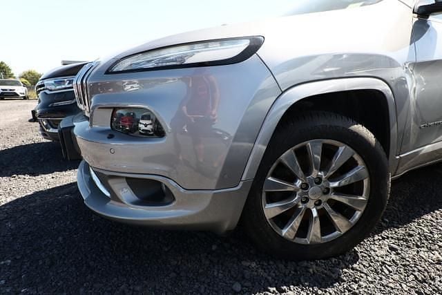 Gebraucht Jeep Cherokee Overland 200 PS (147 kW) 2018 Grau metallic grau metallic SUV