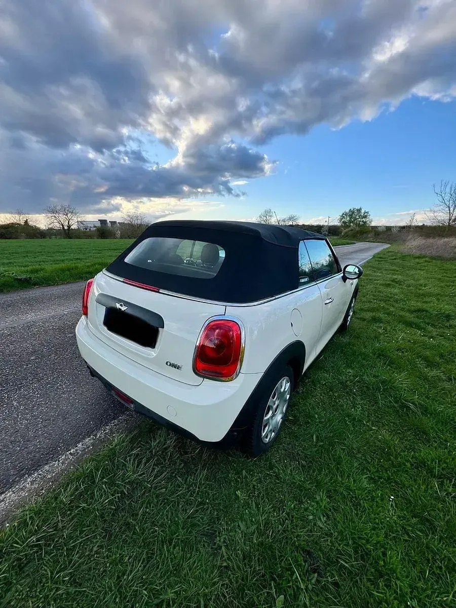 Used Mini ONE 102 HP (75 kW) 2016 White Hatchback