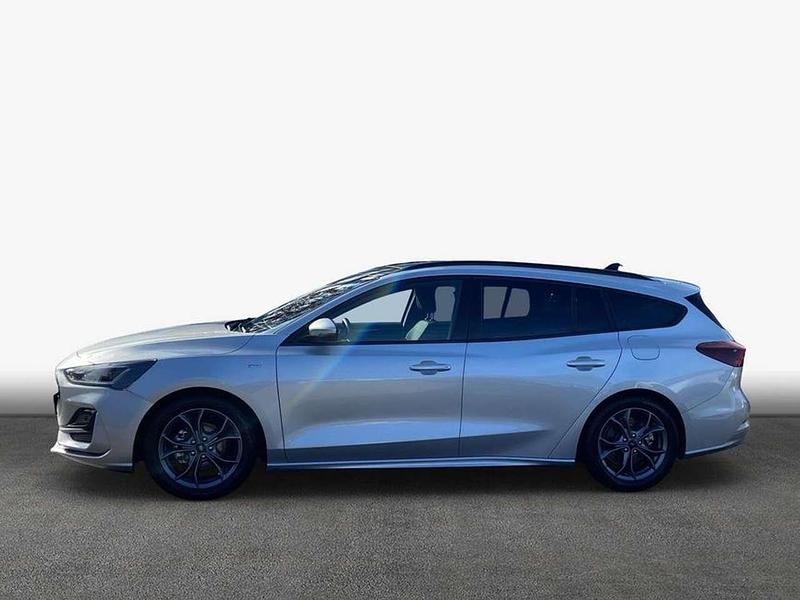 Gebraucht Ford Focus ST-Line X 155 PS (114 kW) 2024 Moondust silber metallic Kombi