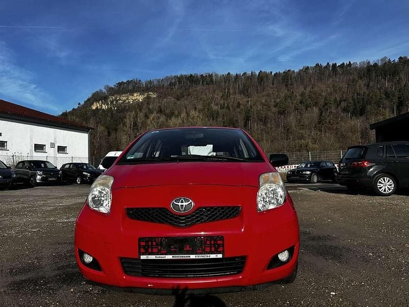 Super red 5 Gebraucht 2010 Toyota Yaris Kleinwagen | 1.999 € (Guter Preis) - Bild 1/4