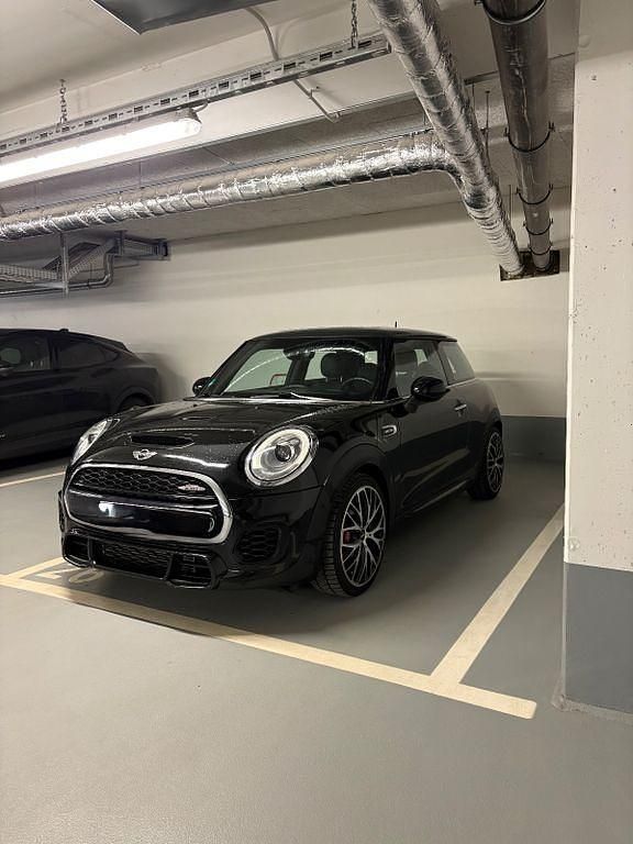 Schwarz Gebraucht 2015 Mini John Cooper Works Kleinwagen | 15.900 € (Etwas zu teuer) - Bild 1/4
