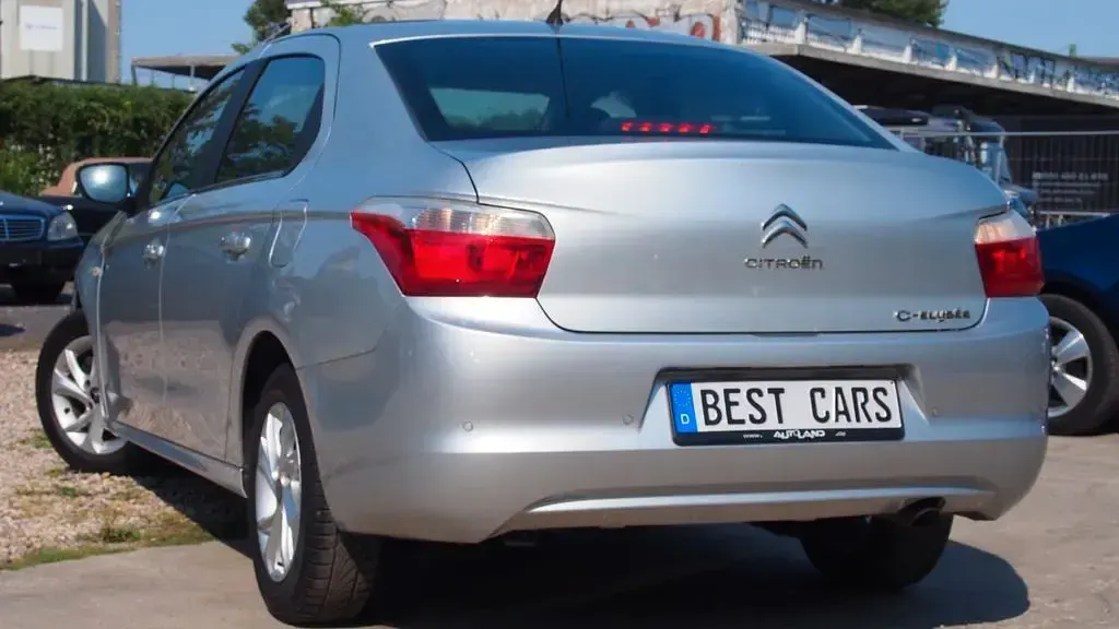 Gebraucht Citroën C-Elysee I Exclusive 99 PS (72 kW) 2017 Silber Limousine