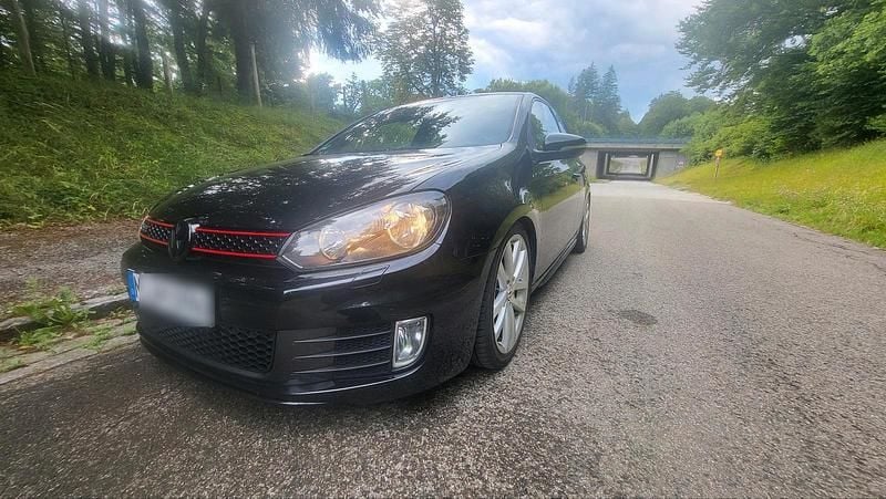 Schwarz Gebraucht 2010 VW Golf VI GTI Kleinwagen | 7.550 € - Bild 1/4