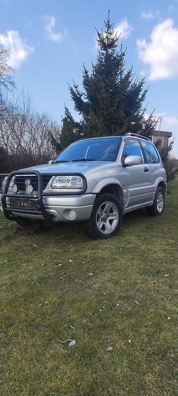 Silber Gebraucht 2003 Suzuki Grand Vitara SUV | 3.900 € (Fairer Preis) - Bild 1/4