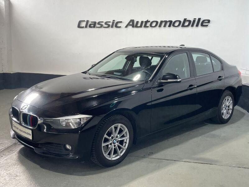 Schwarz Gebraucht 2013 BMW 320 Sport Line Limousine | 6.300 € (Guter Preis) - Bild 1/4