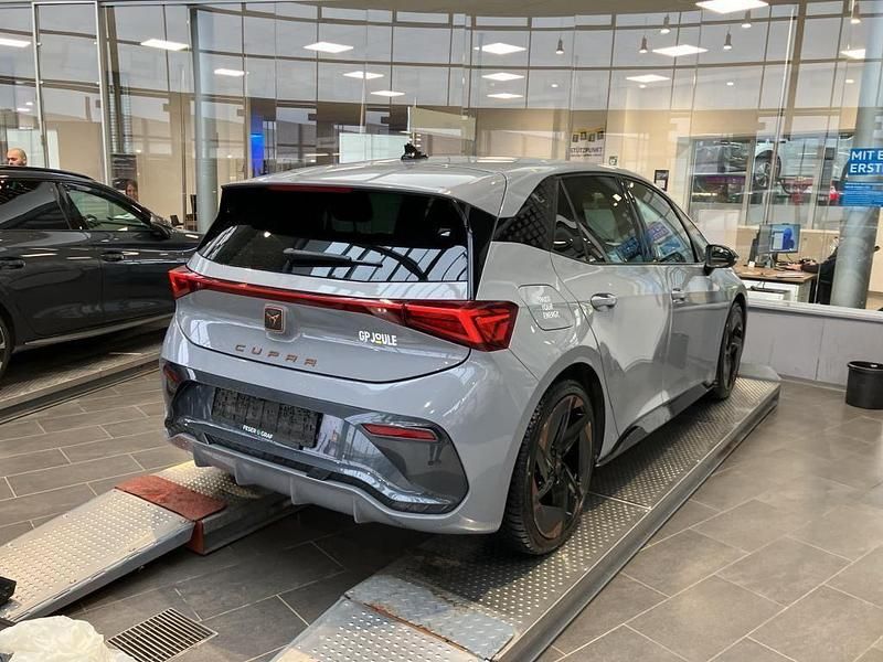 Gebraucht Cupra Born 169 kW (231 PS) 2022 Grau Kleinwagen