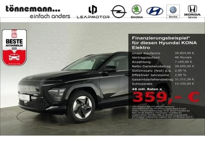 Abyss black Neu 2025 Hyundai Kona Trend SUV | 35.824 € (Fairer Preis) - Bild 1/1