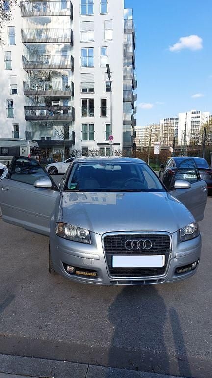 Silber Gebraucht 2005 Audi A3 Limousine | 1.599 € (Guter Preis) - Bild 1/4