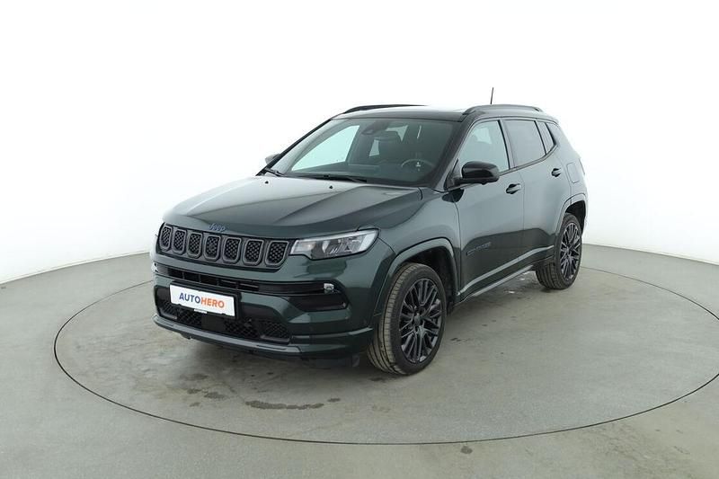Gebraucht Jeep Compass 60 PS (44 kW) 2022 Grün SUV