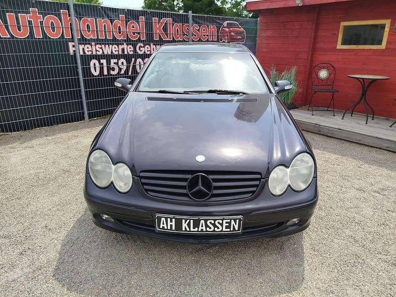 Gebraucht Mercedes CLK240 170 PS (125 kW) 2002 Schwarz Coupé