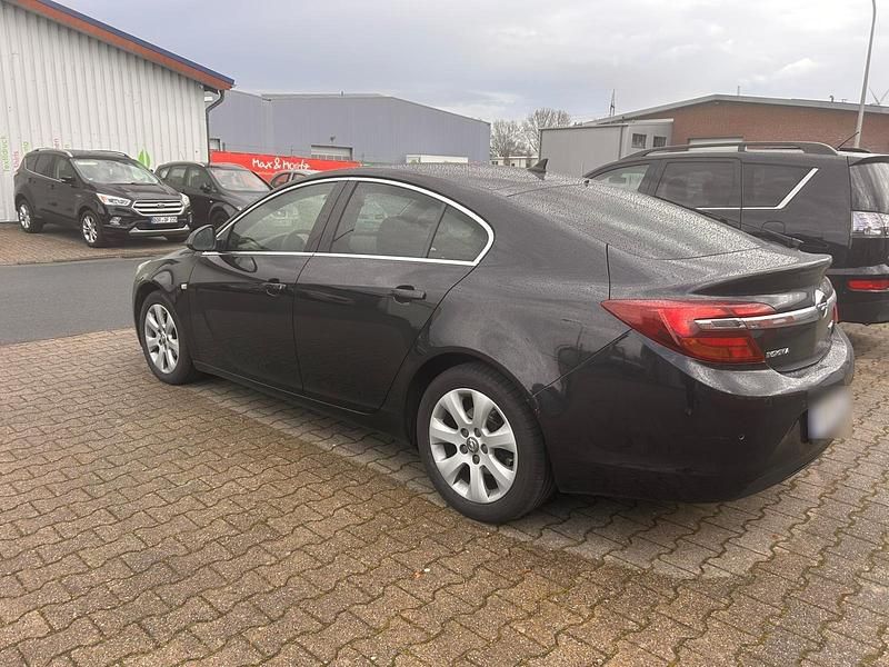 Second-hand Opel Insignia 140 CP (102 kW) 2015 Berlinǎ