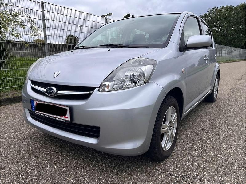 Silber Gebraucht 2011 Subaru Justy Active Kleinwagen | 2.999 € (Fairer Preis) - Bild 1/4