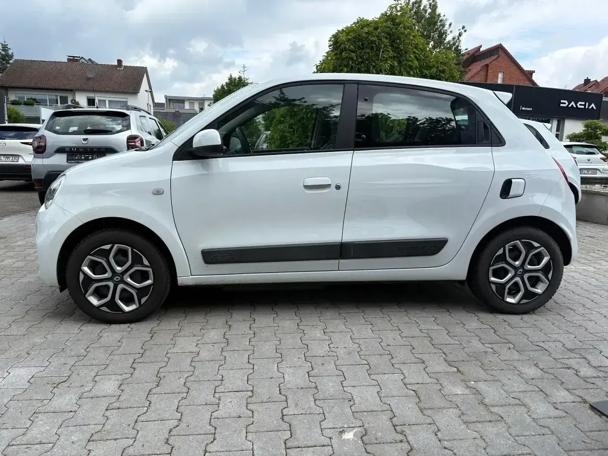 Gebraucht Renault Twingo Zen 60 kW (82 PS) 2022 Weiß Kleinwagen