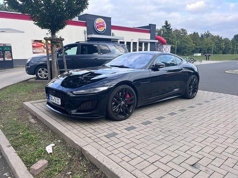 Schwarz Gebraucht 2023 Jaguar F-Type Coupé | 66.900 € (Guter Preis) - Bild 1/4