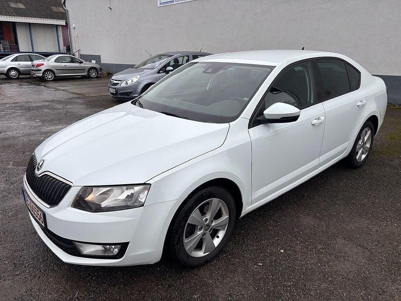 Gebraucht Skoda Octavia 150 PS (110 kW) 2017 Weiß Limousine