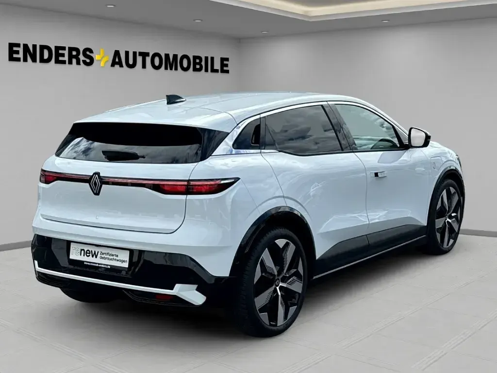 Gebraucht Renault Megane E-Tech Techno 160 kW (218 PS) 2023 Weiss Limousine