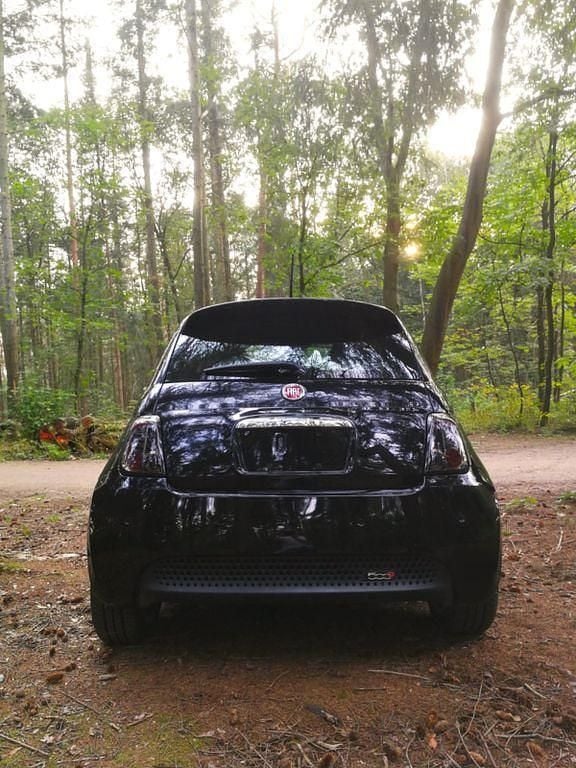 Gebraucht Fiat 500e 83 kW (113 PS) 2021 Schwarz Kleinwagen