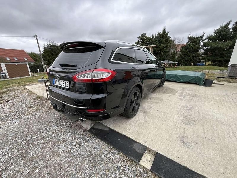 Gebraucht Ford Mondeo Titanium S 200 PS (147 kW) 2011 Schwarz Kombi