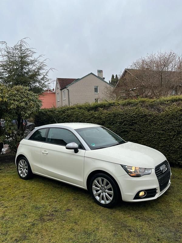 Gebraucht Audi A1 Ambition 86 PS (63 kW) 2012 Weiß Kleinwagen