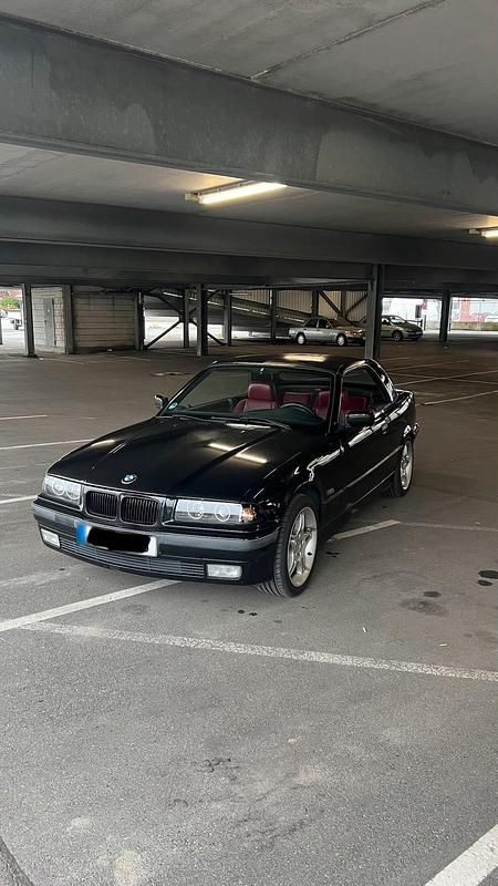 Gebraucht BMW 318 Cabriolet 116 PS (85 kW) 1996 Schwarz Cabrio